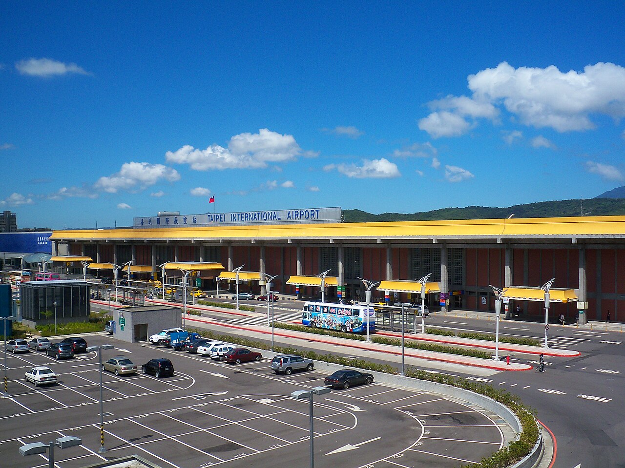 Songshan Airport (TSA)